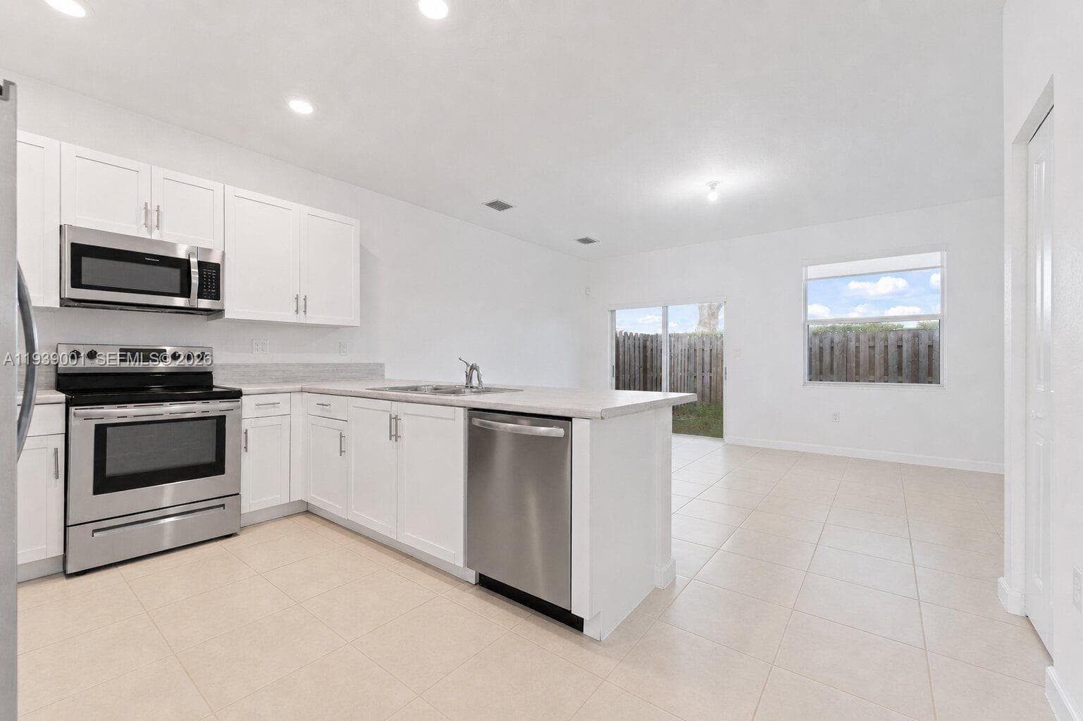 1705 SE 27th Rd, Homestead FL 33035 — 33