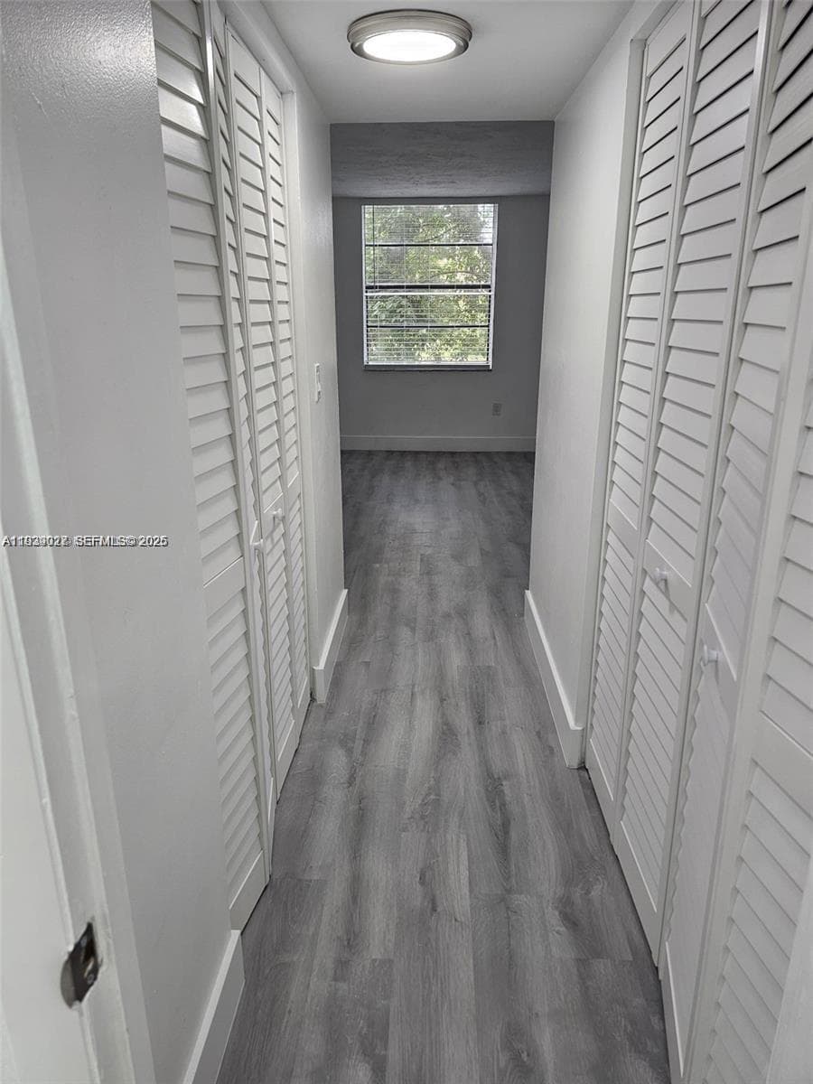 9440 Fontainebleau Blvd # 203, Miami FL 33172 — 7