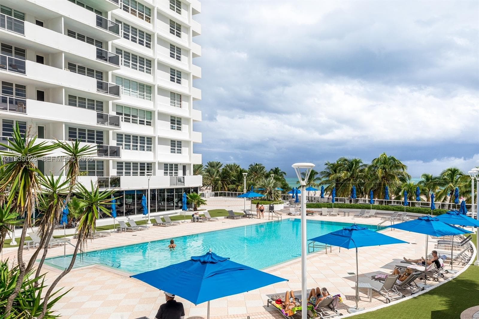 100 Lincoln Rd # 431, Miami Beach FL 33139 — 28