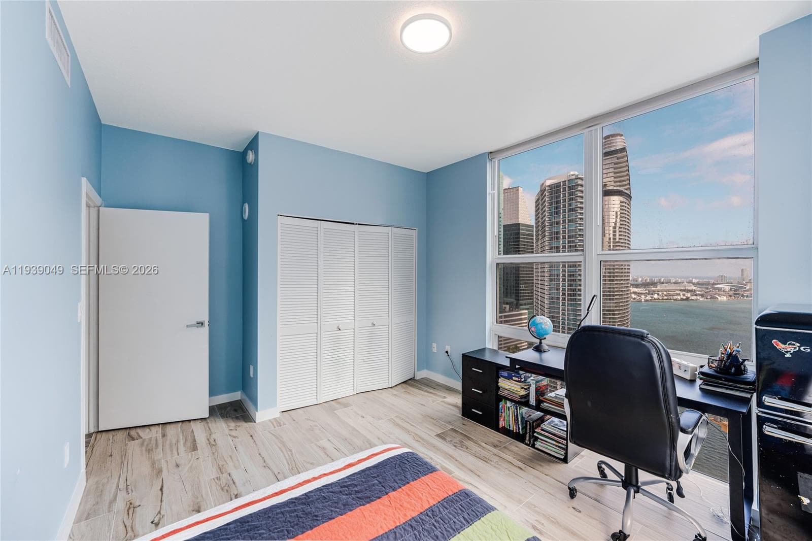 31 SE 5th St # 3918, Miami FL 33131 — 13