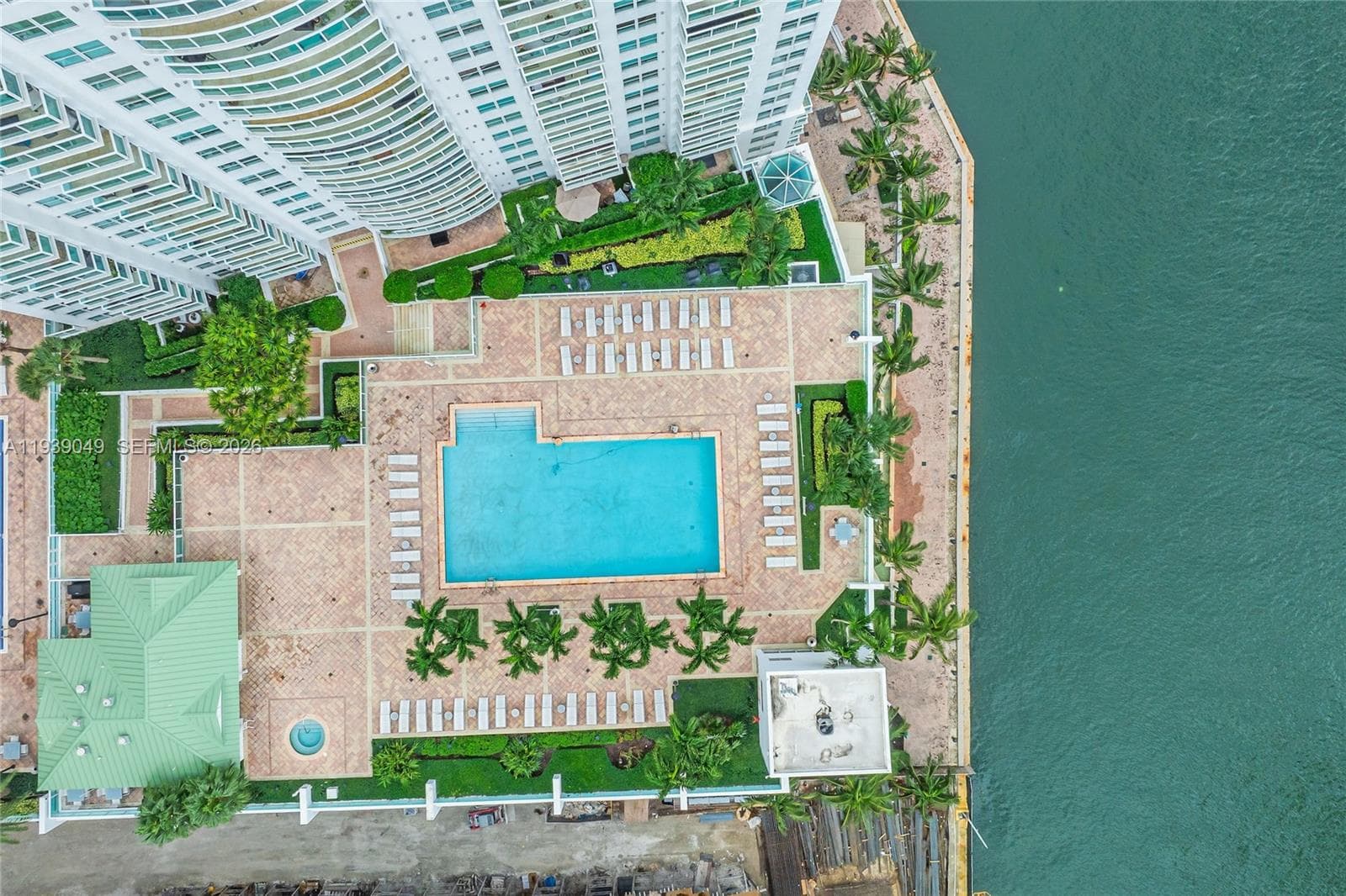 31 SE 5th St # 3918, Miami FL 33131 — 22