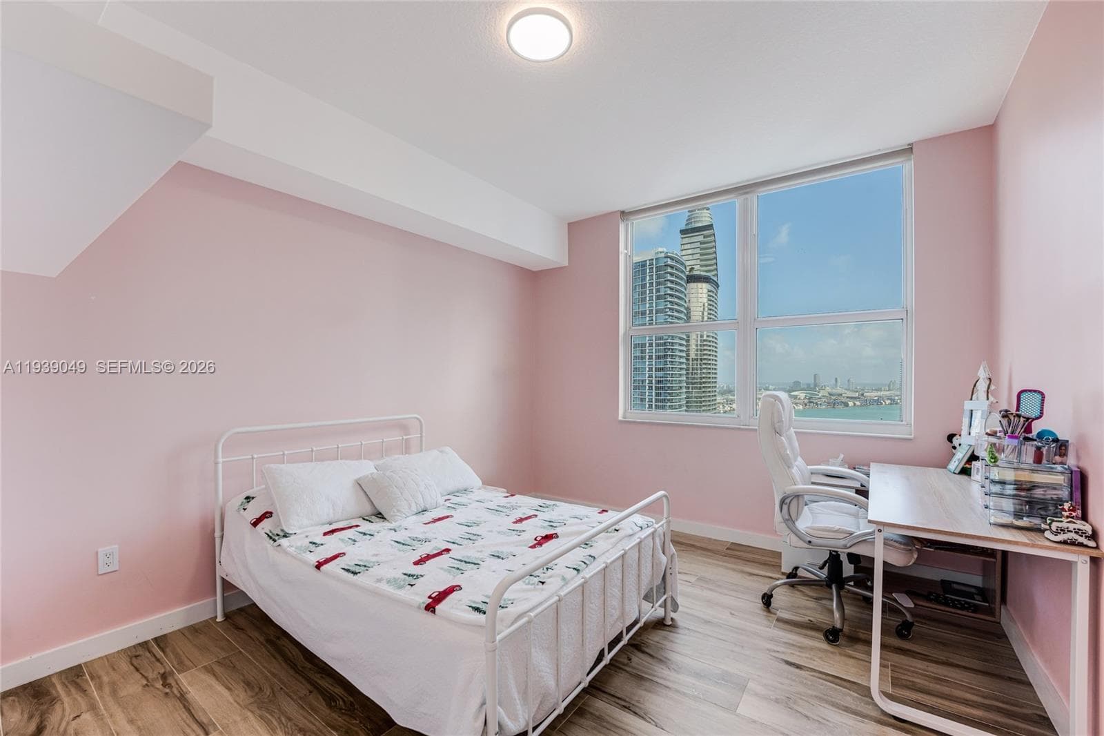 31 SE 5th St # 3918, Miami FL 33131 — 8