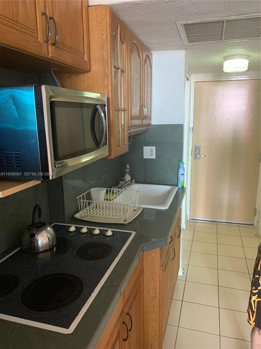 19201 Collins Ave # 323, Sunny Isles Beach FL 33160 — 6
