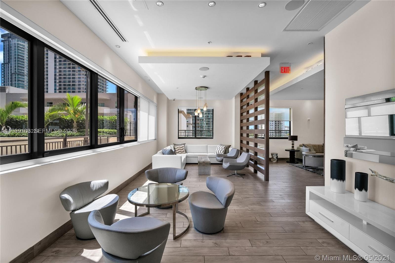 999 SW 1st Ave # 2703, Miami FL 33130 — 23