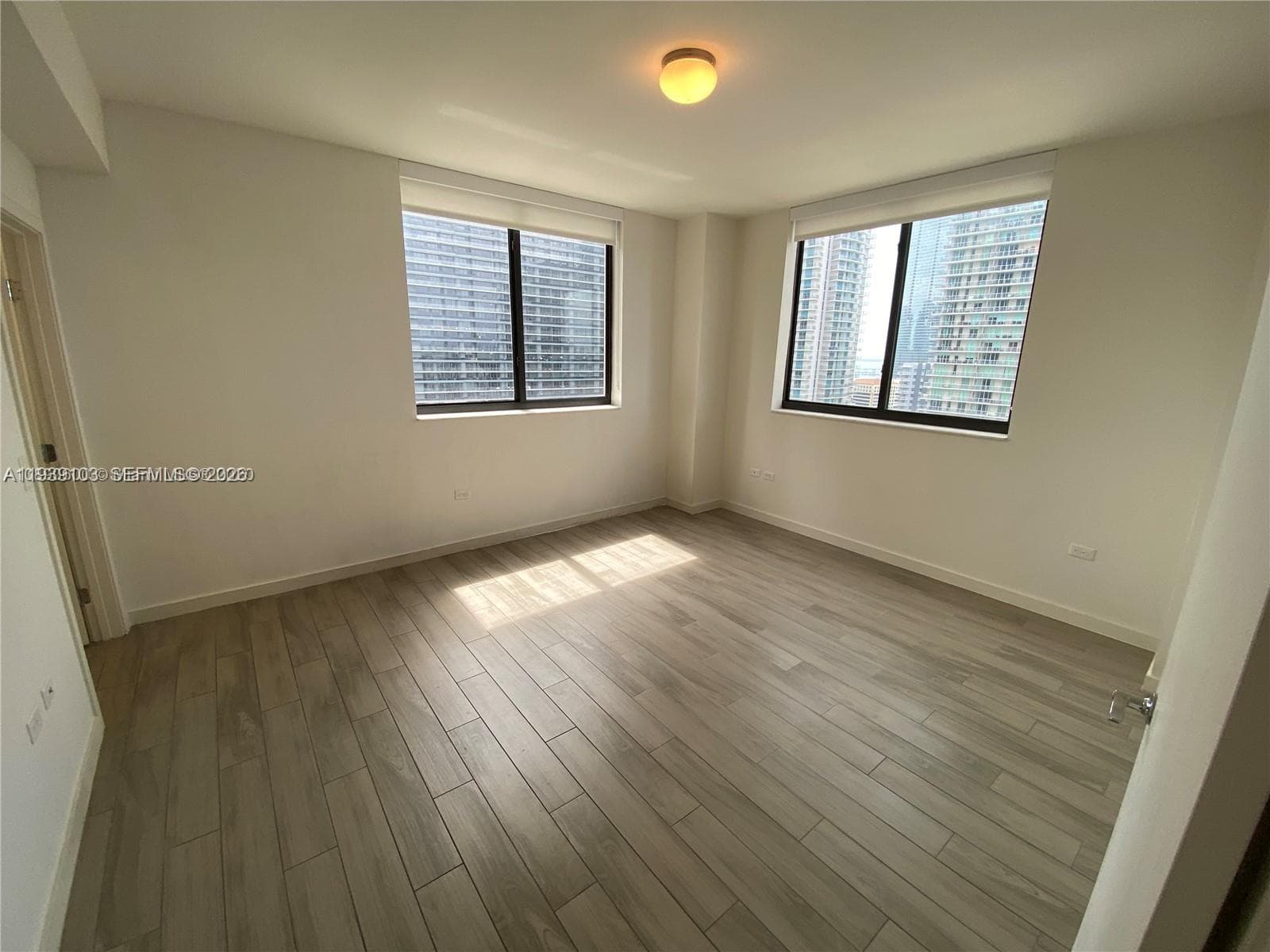 999 SW 1st Ave # 2703, Miami FL 33130 — 2