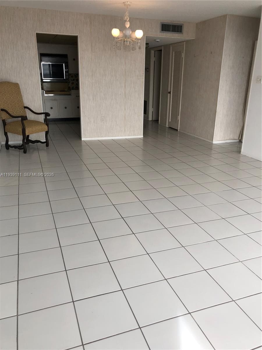 18011 Biscayne Blvd # 1403, Aventura FL 33160 — 6