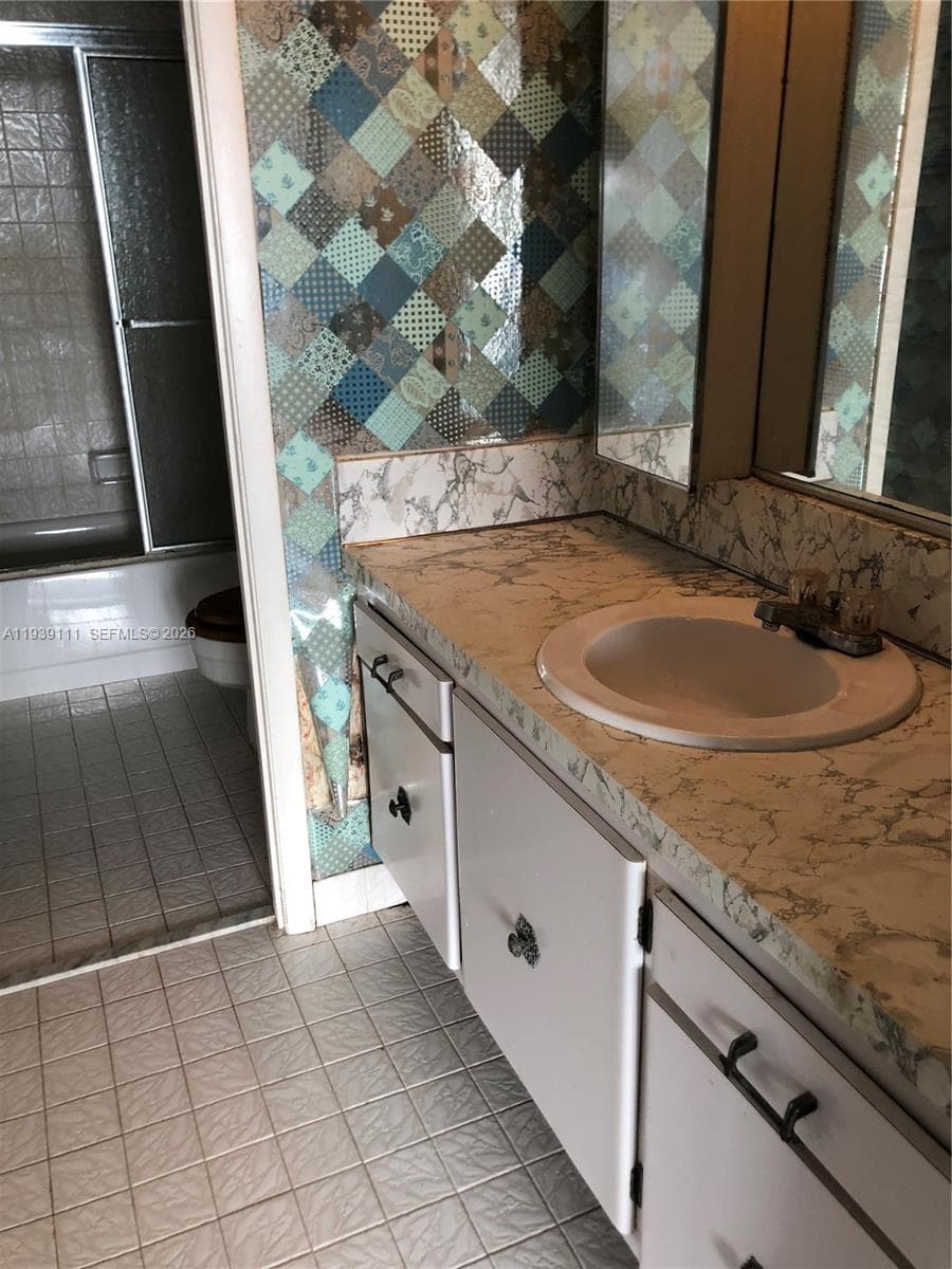 18011 Biscayne Blvd # 1403, Aventura FL 33160 — 16