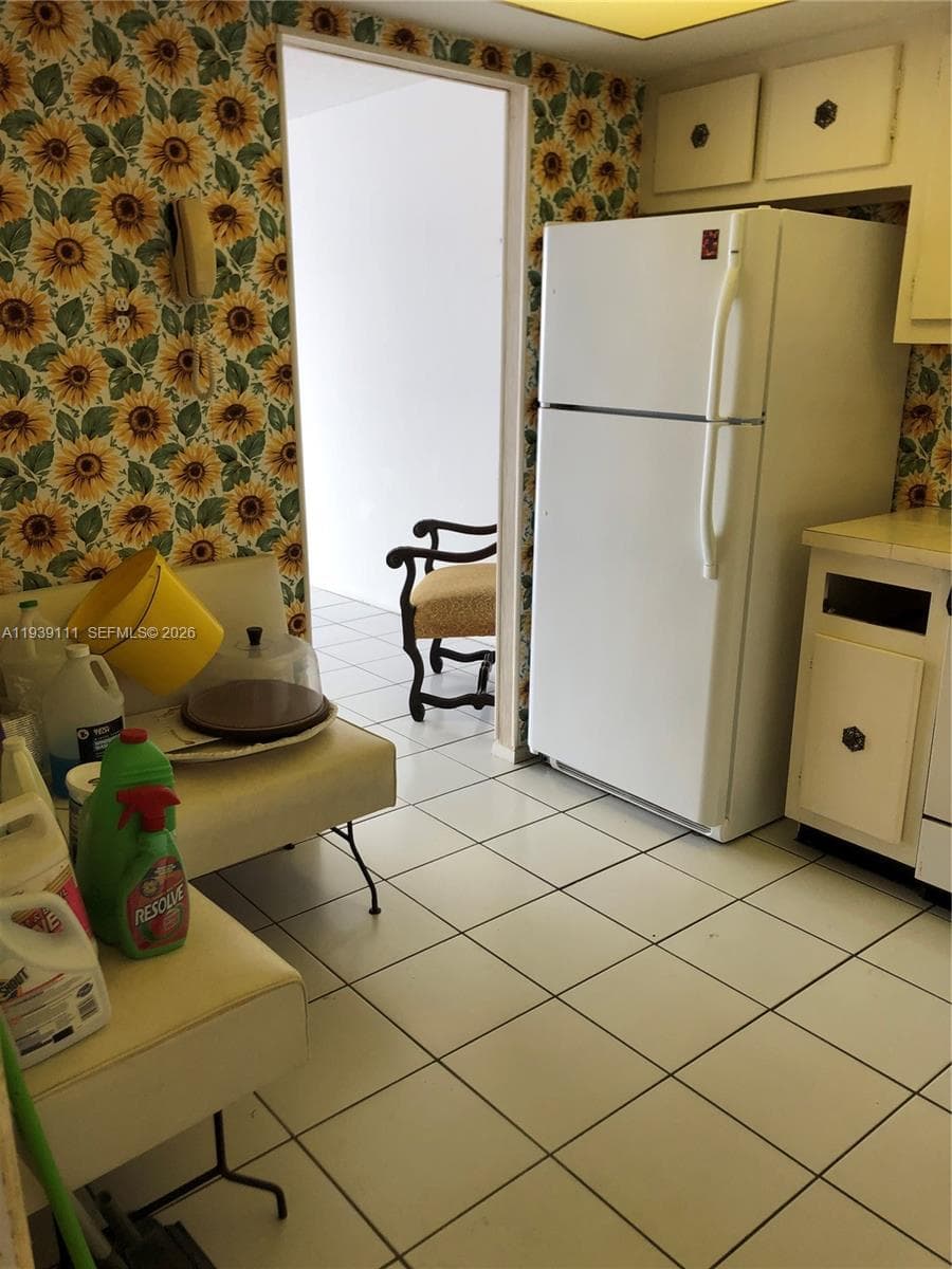 18011 Biscayne Blvd # 1403, Aventura FL 33160 — 12