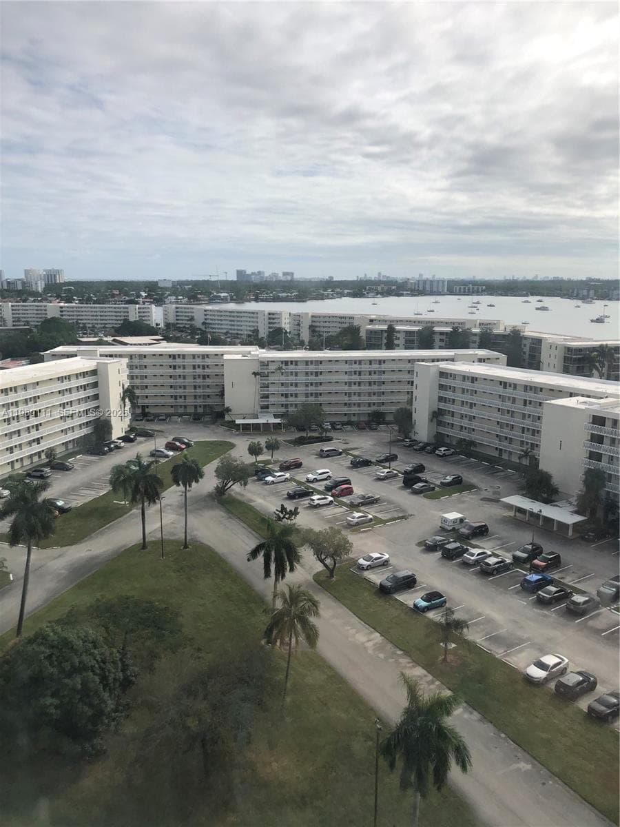 18011 Biscayne Blvd # 1403, Aventura FL 33160 — 3