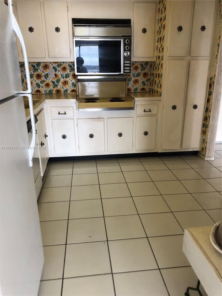 18011 Biscayne Blvd # 1403, Aventura FL 33160 — 10