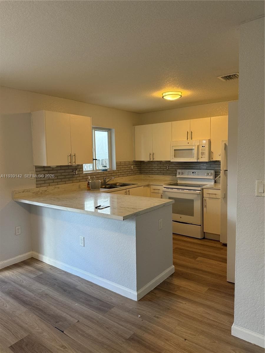 582 SW 2nd Pl, Florida City FL 33034 — 16