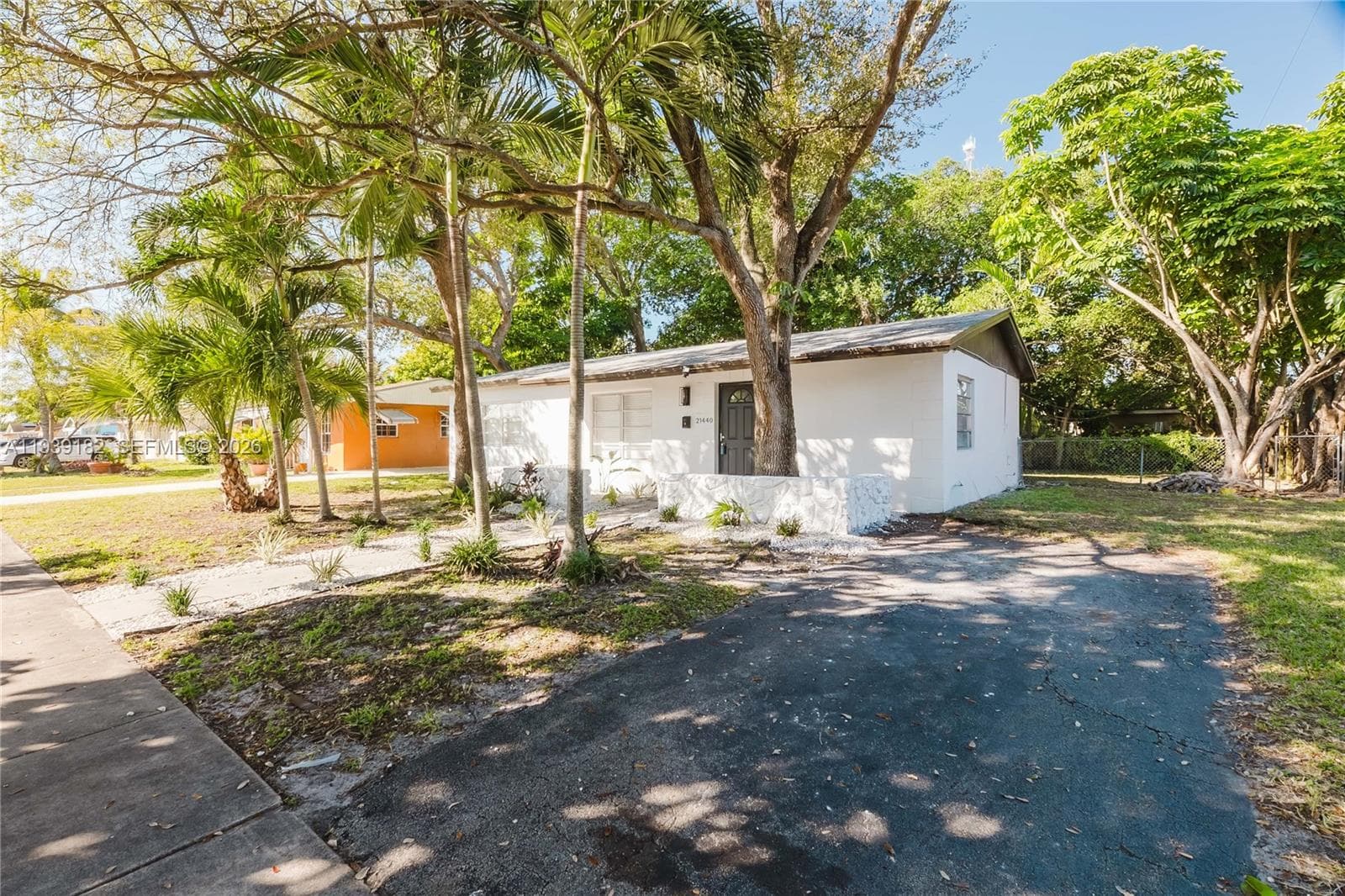 21440 N Miami Ave, Miami Gardens FL 33169 — 26