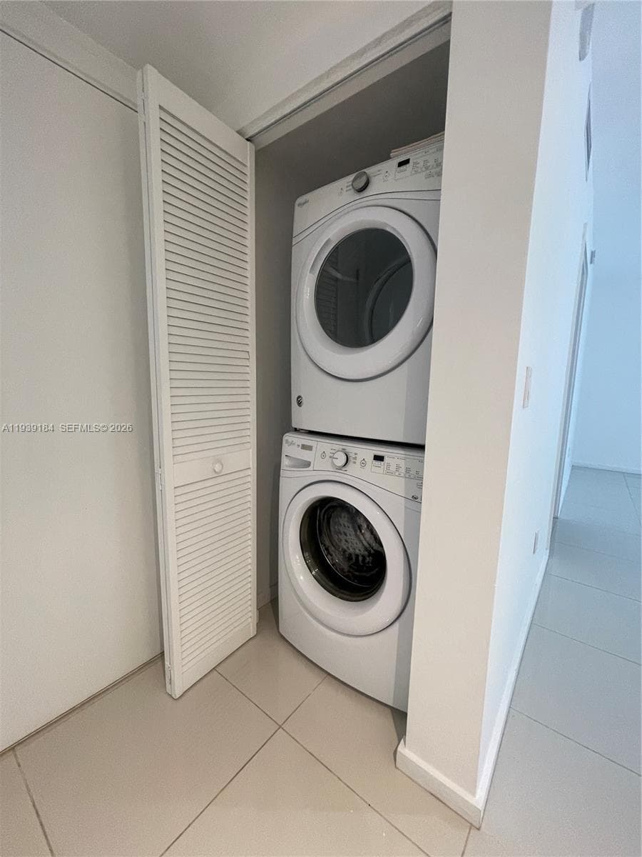 5252 NW 85th Ave # 1109, Doral FL 33166 — 17