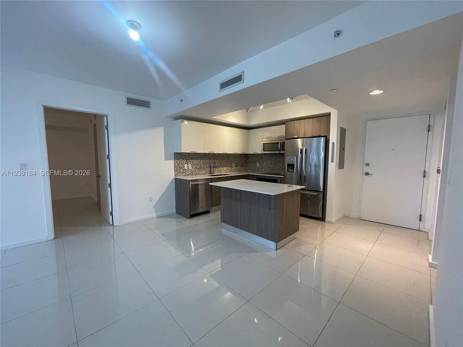 5252 NW 85th Ave # 1109, Doral FL 33166 — 7
