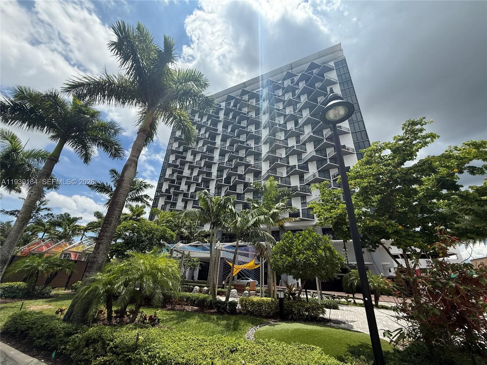 5252 NW 85th Ave # 1109, Doral FL 33166 — 36