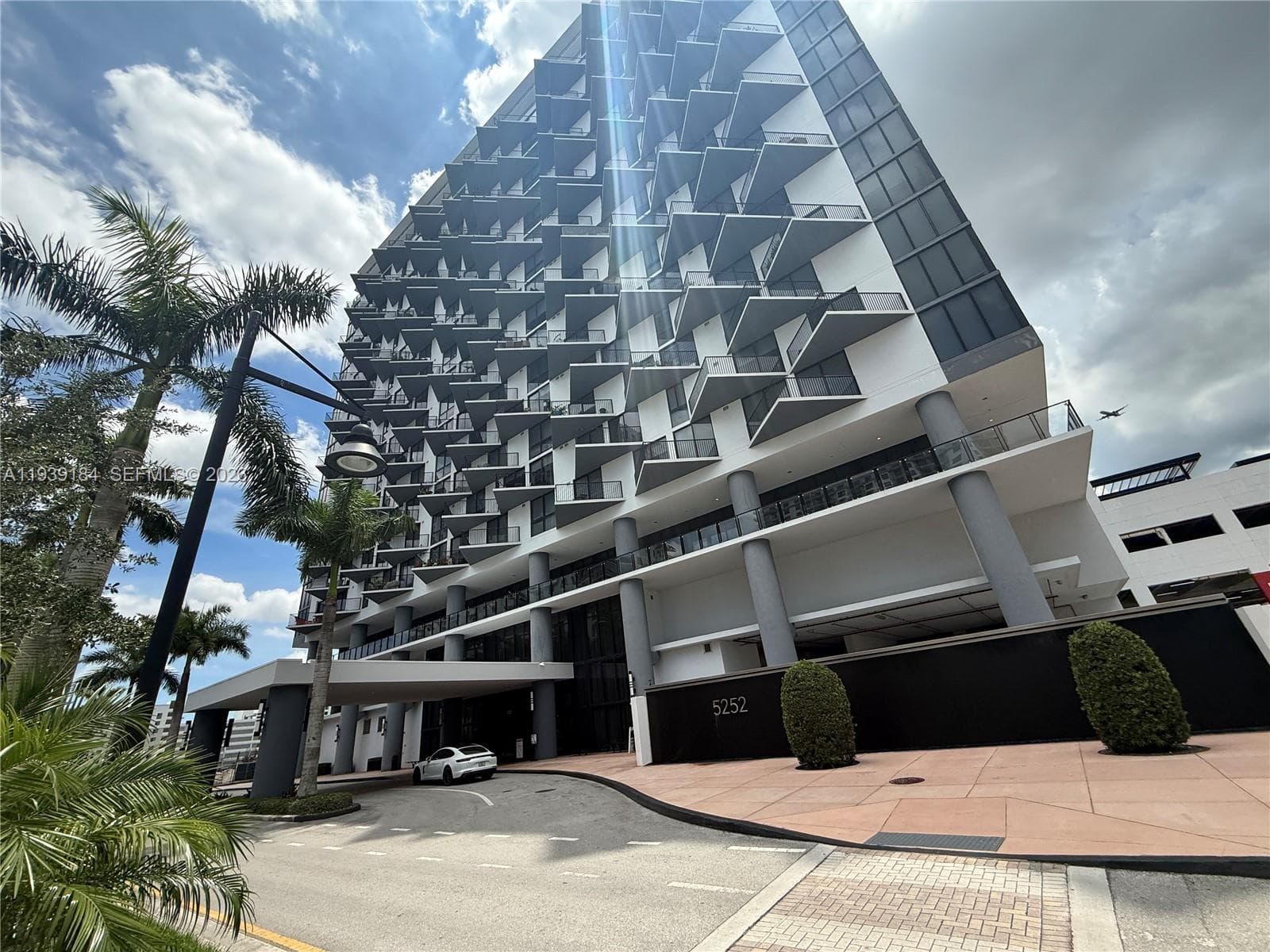 5252 NW 85th Ave # 1109, Doral FL 33166 — 28