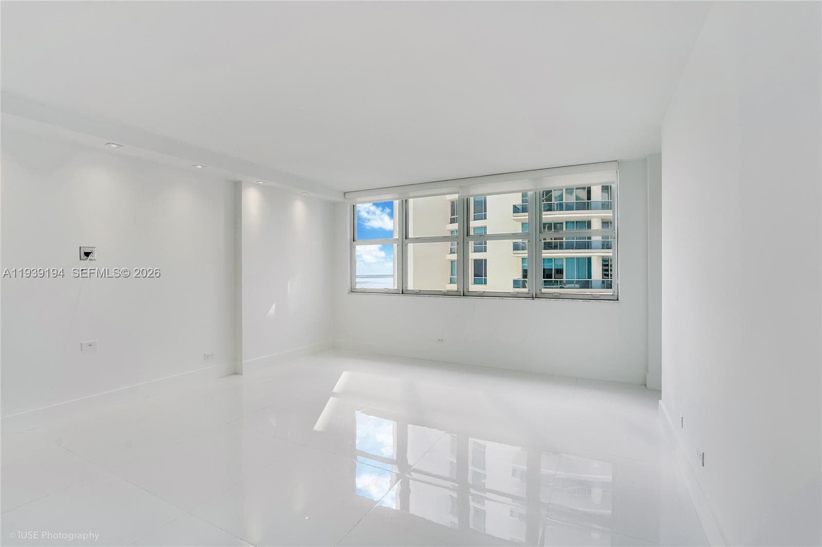 6039 Collins Ave # 1222, Miami Beach FL 33140 — 8