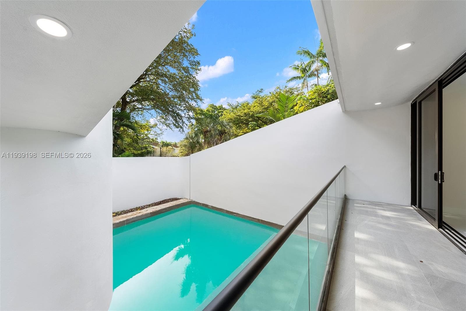 7540 Los Pinos Blvd, Coral Gables FL 33143 — 17