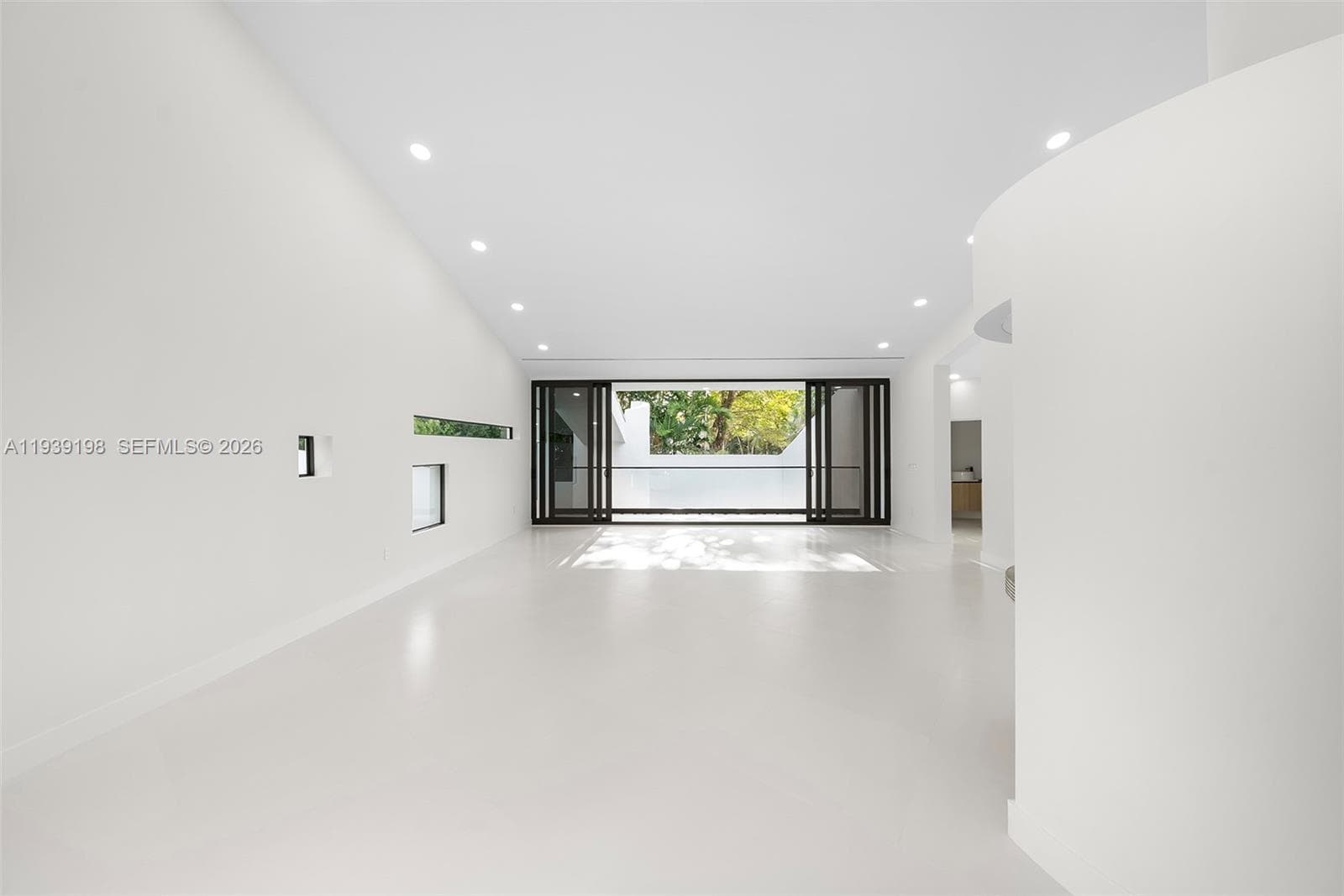 7540 Los Pinos Blvd, Coral Gables FL 33143 — 12