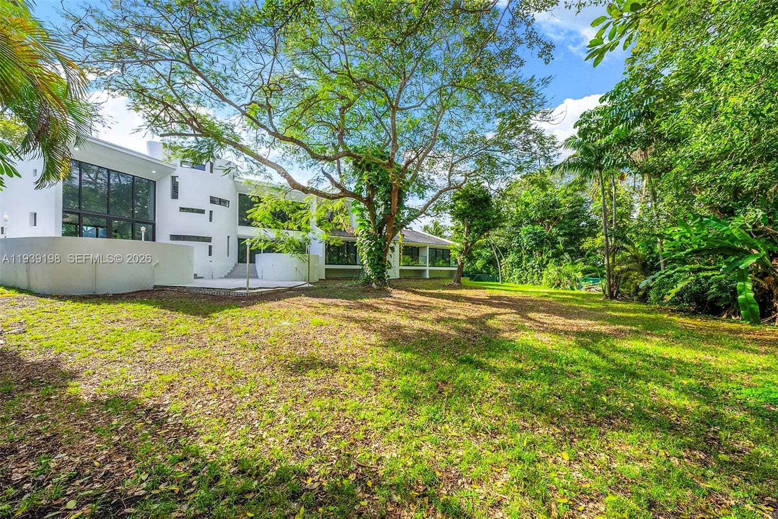 7540 Los Pinos Blvd, Coral Gables FL 33143 — 57