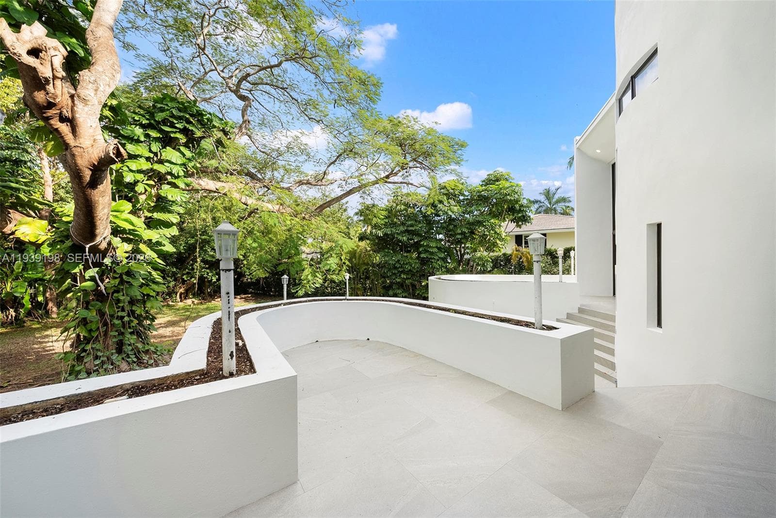 7540 Los Pinos Blvd, Coral Gables FL 33143 — 22