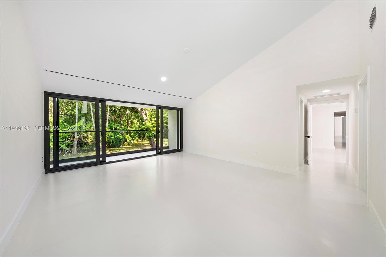7540 Los Pinos Blvd, Coral Gables FL 33143 — 36