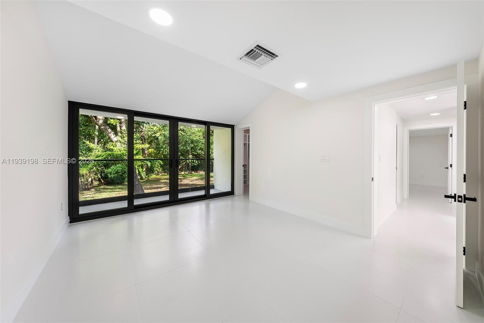7540 Los Pinos Blvd, Coral Gables FL 33143 — 30