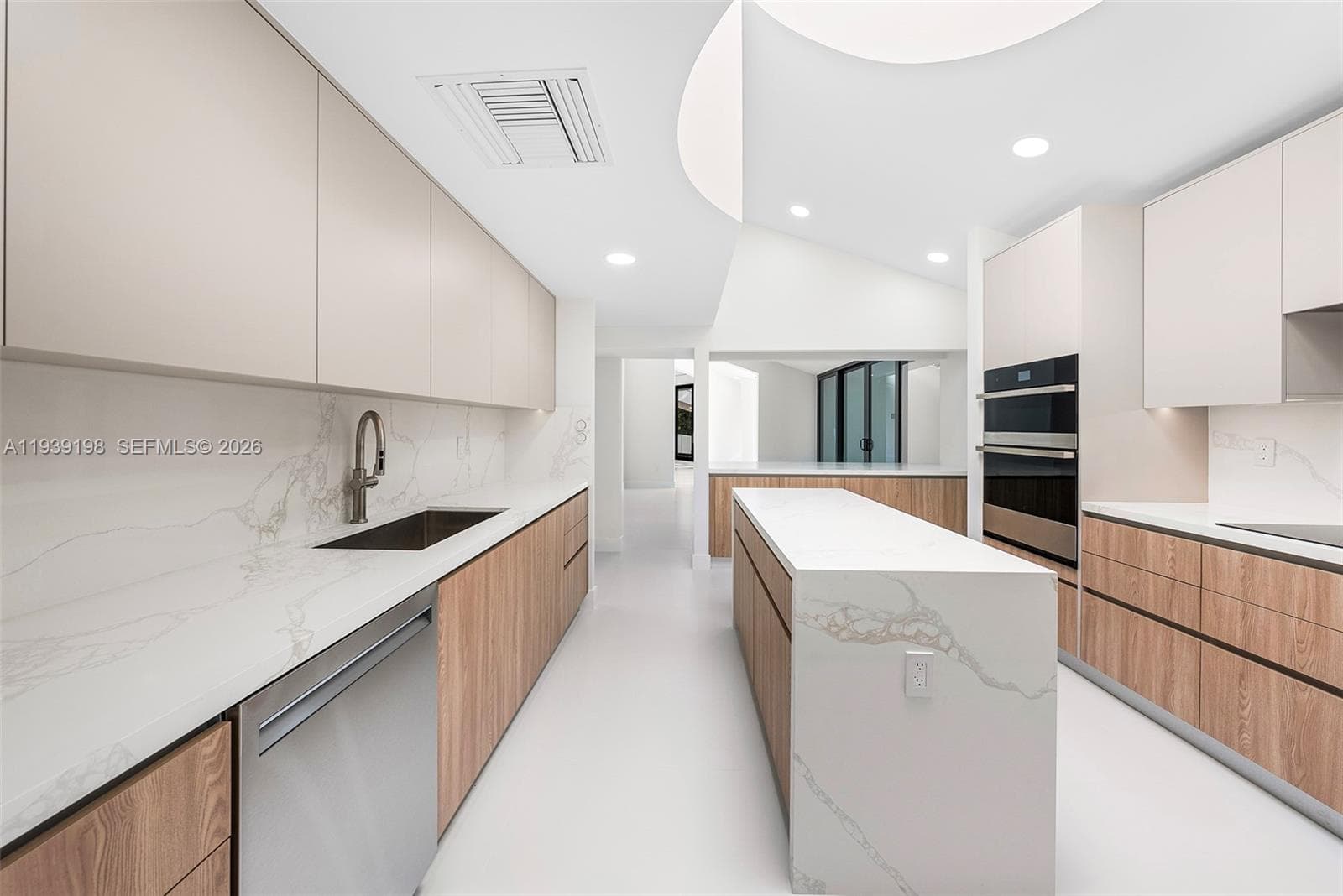 7540 Los Pinos Blvd, Coral Gables FL 33143 — 10