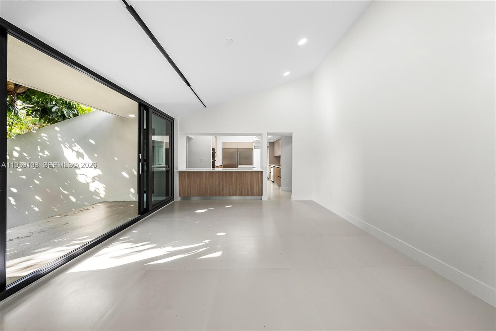7540 Los Pinos Blvd, Coral Gables FL 33143 — 49