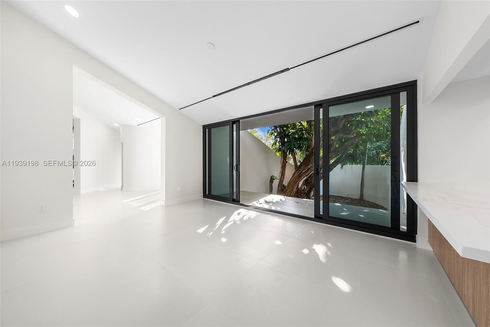 7540 Los Pinos Blvd, Coral Gables FL 33143 — 51