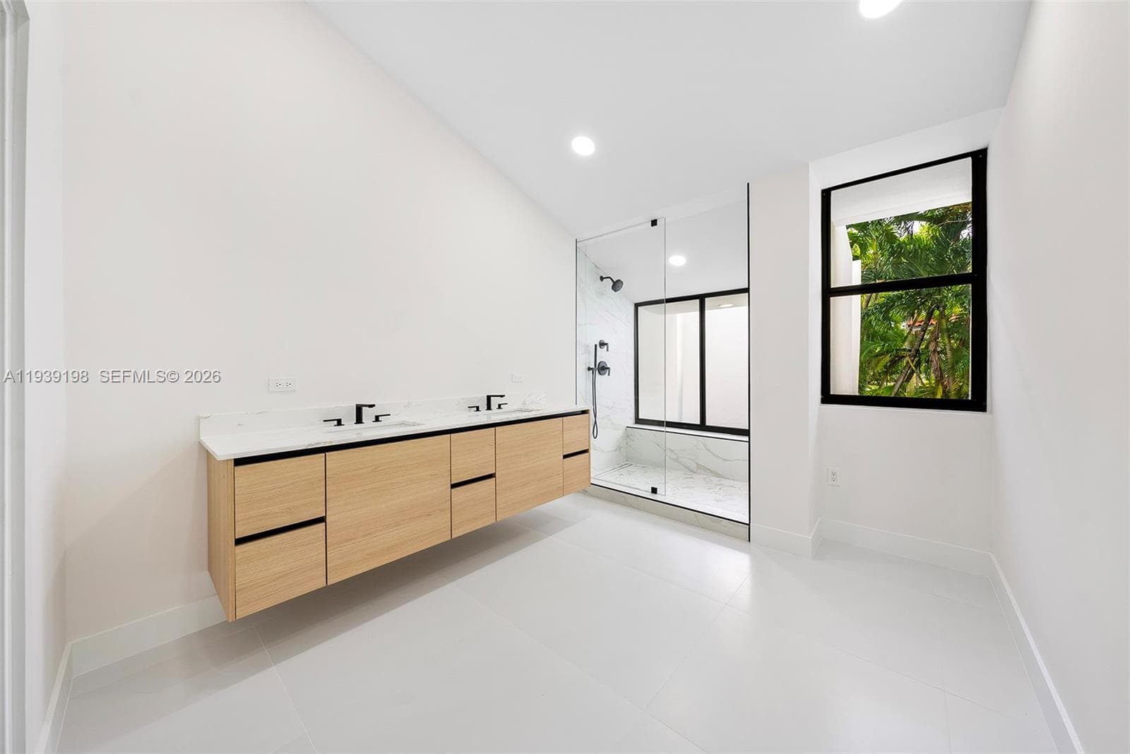 7540 Los Pinos Blvd, Coral Gables FL 33143 — 37