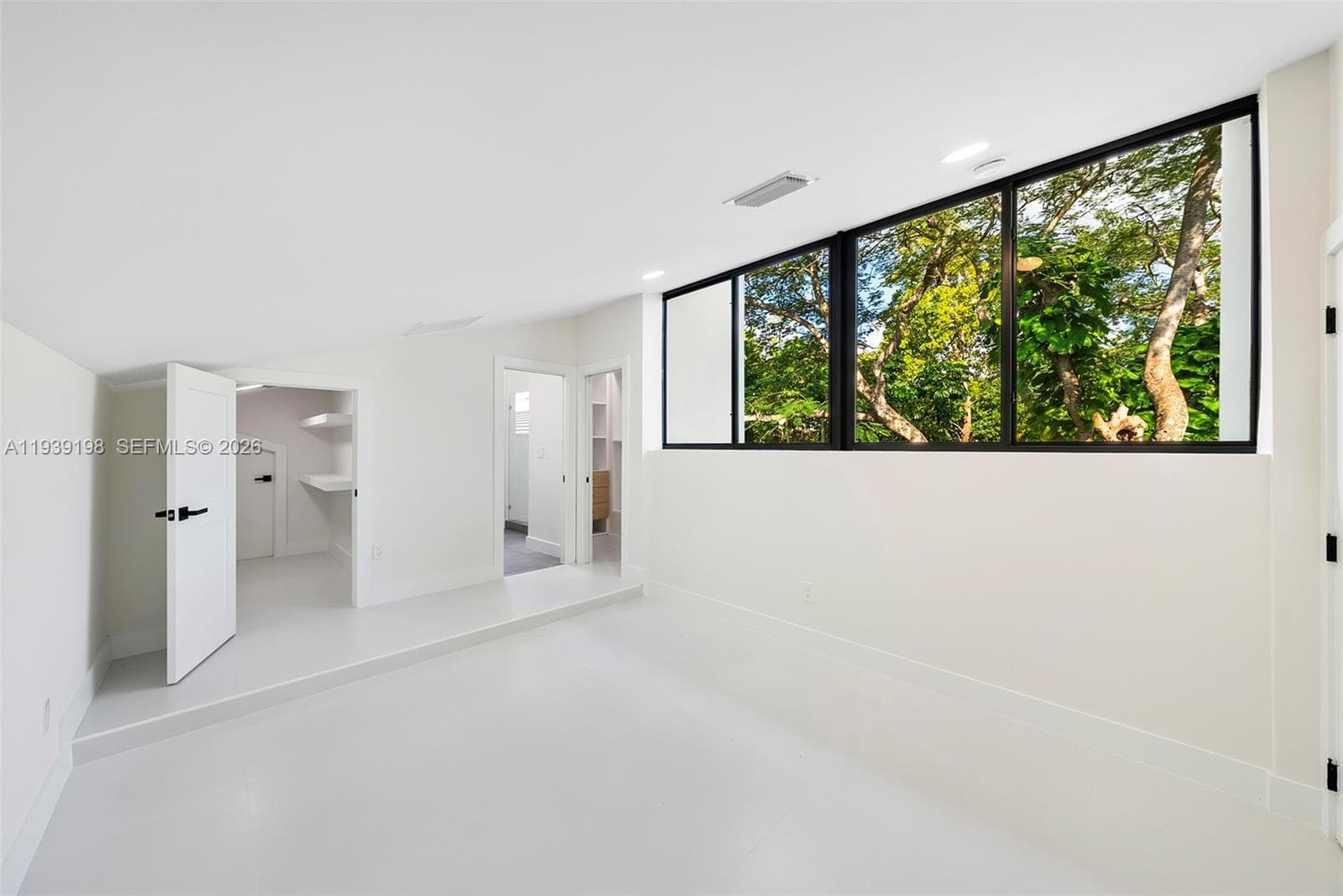 7540 Los Pinos Blvd, Coral Gables FL 33143 — 44