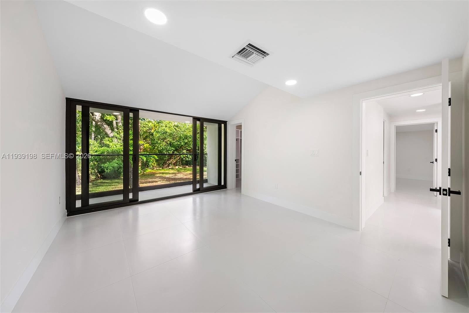 7540 Los Pinos Blvd, Coral Gables FL 33143 — 31
