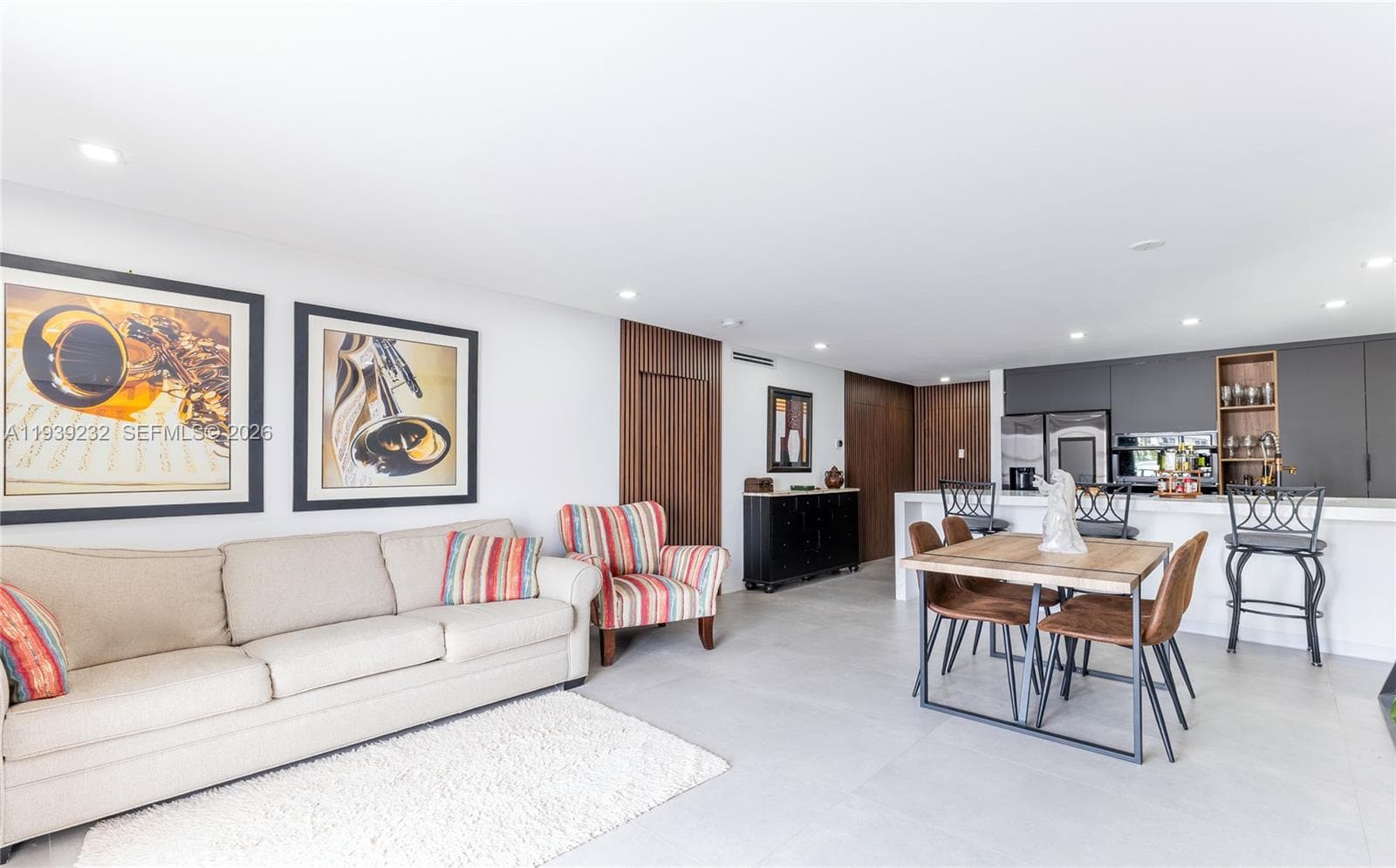 3665 NE 167th St, North Miami Beach FL 33160 — 12