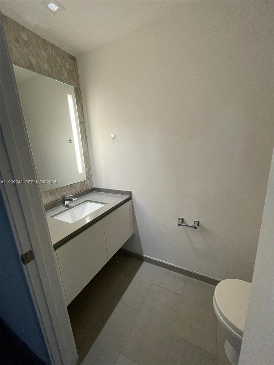 88 SW 7th St # 1608, Miami FL 33130 — 6