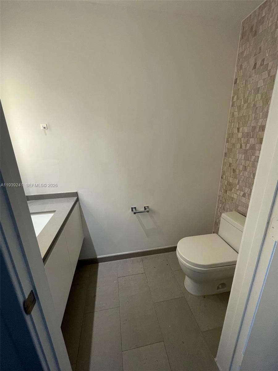 88 SW 7th St # 1608, Miami FL 33130 — 7