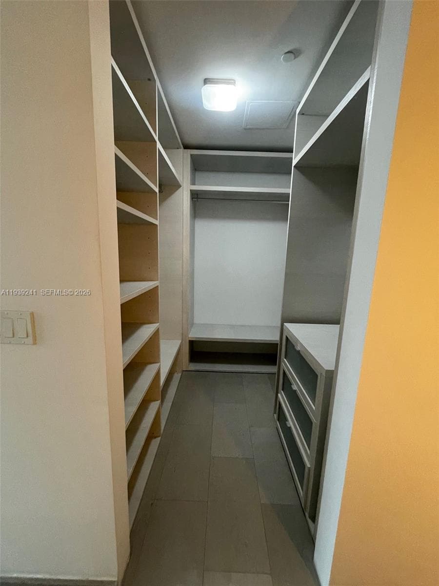 88 SW 7th St # 1608, Miami FL 33130 — 10