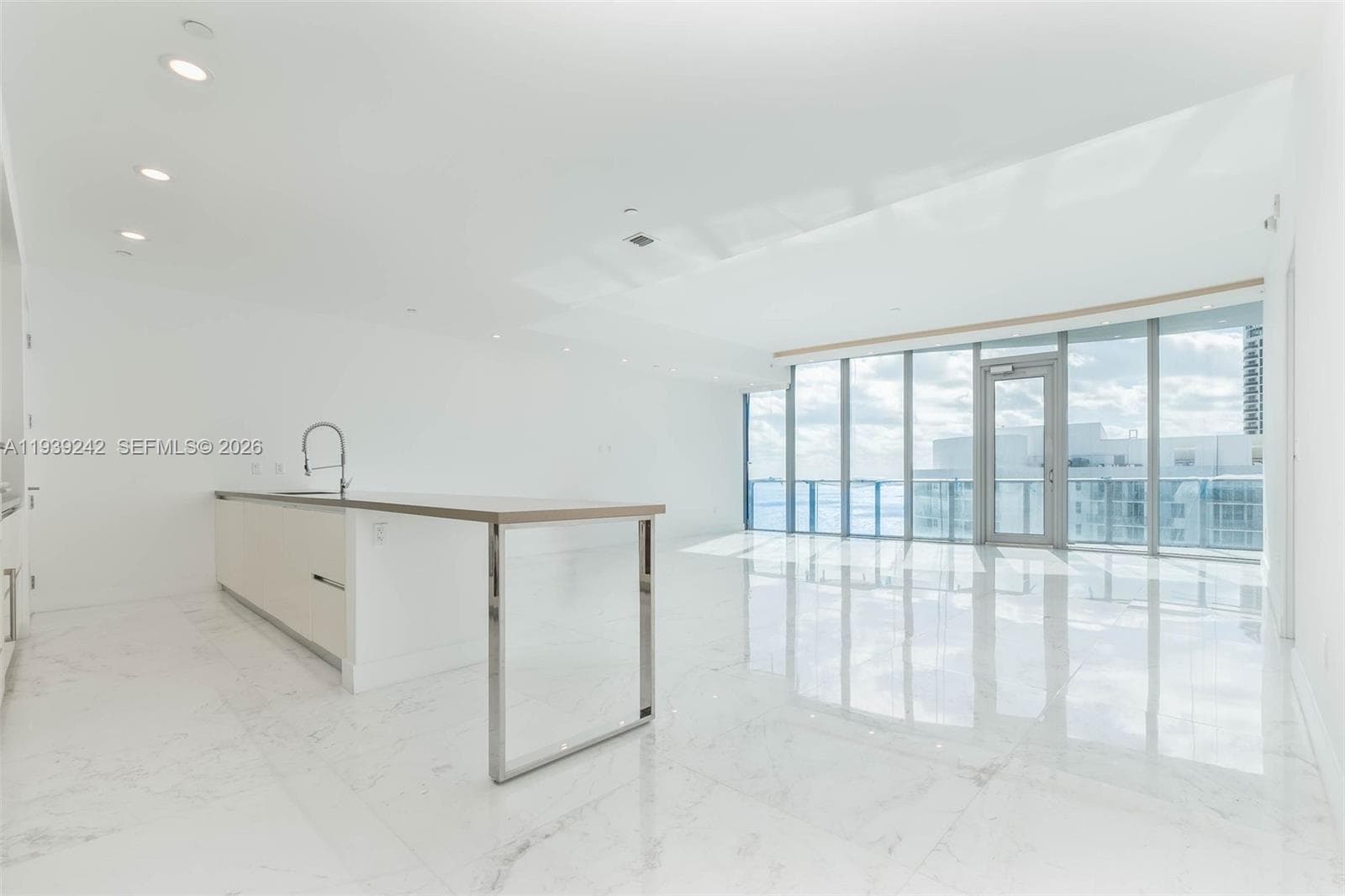 17475 Collins Ave # 2003, Sunny Isles Beach FL 33160 — 11
