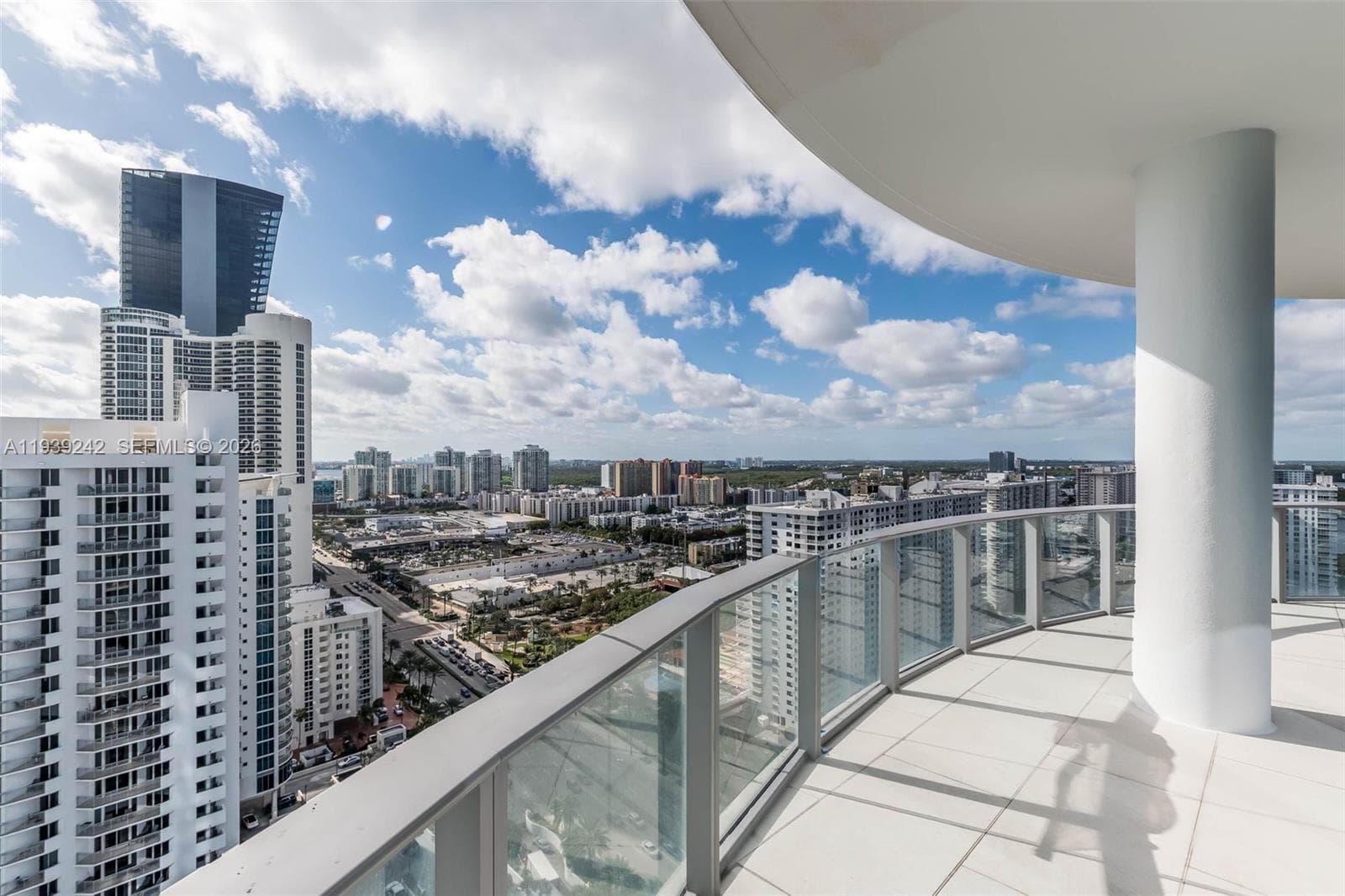 17475 Collins Ave # 2003, Sunny Isles Beach FL 33160 — 29