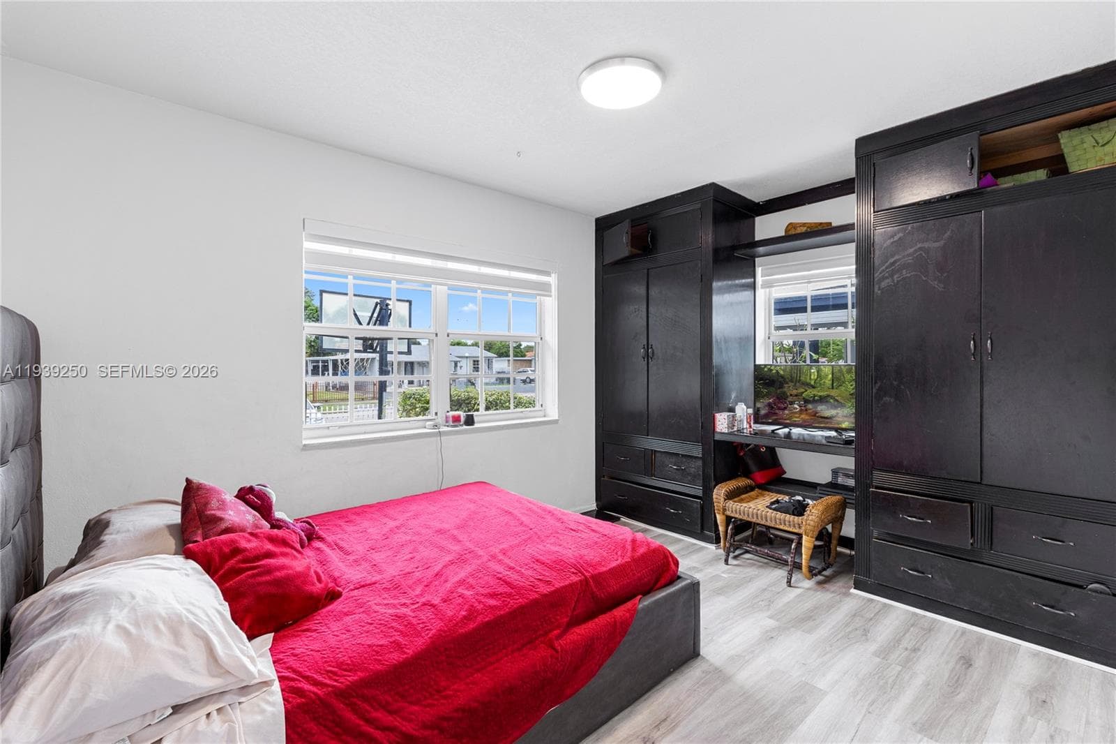 116 E 59, Hialeah FL 33013 — 27