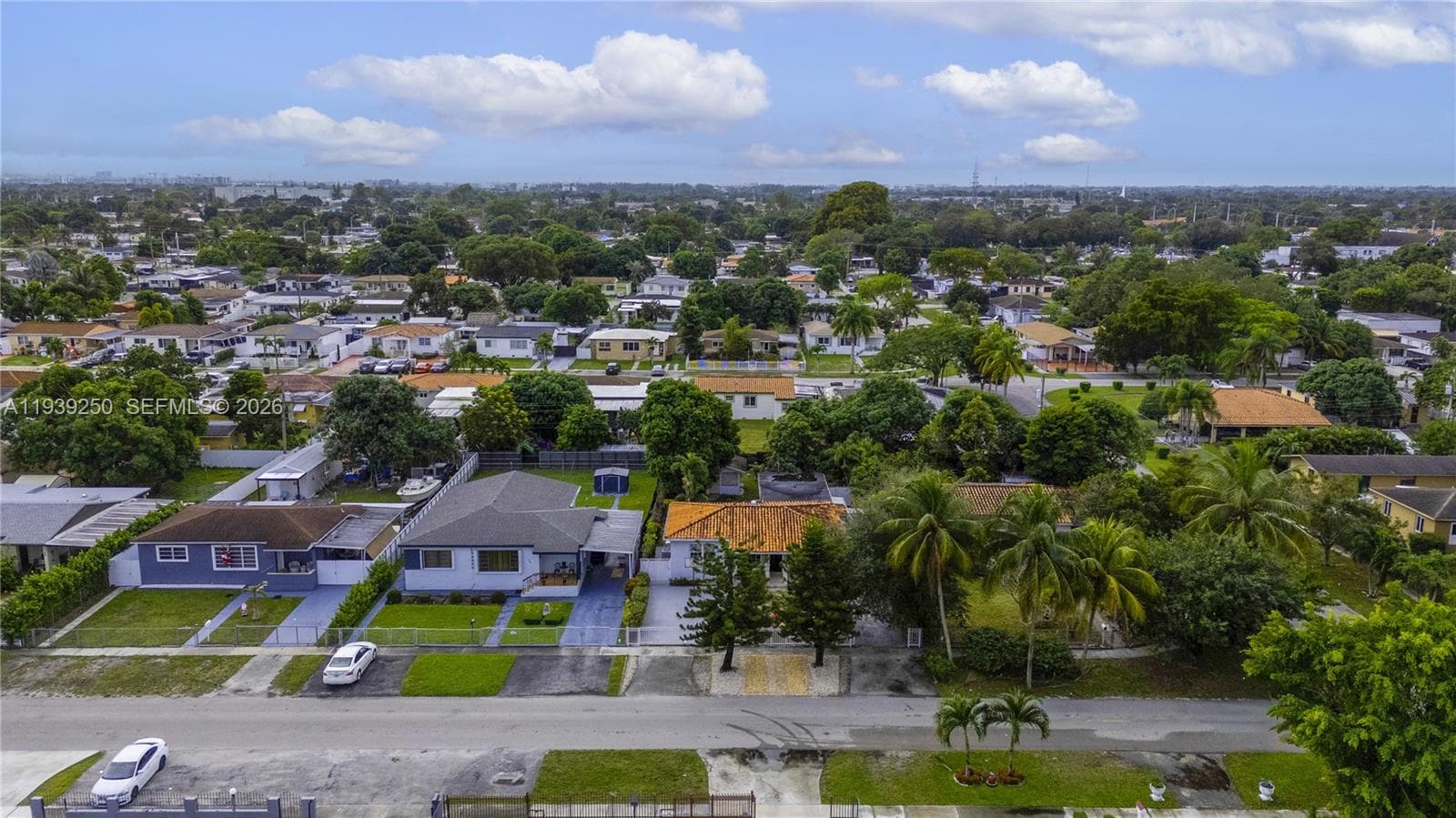 116 E 59, Hialeah FL 33013 — 1