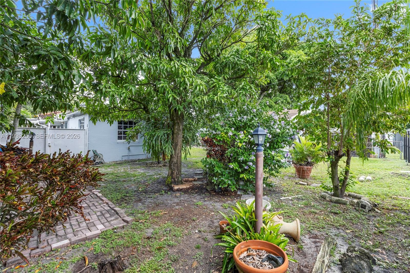 116 E 59, Hialeah FL 33013 — 20