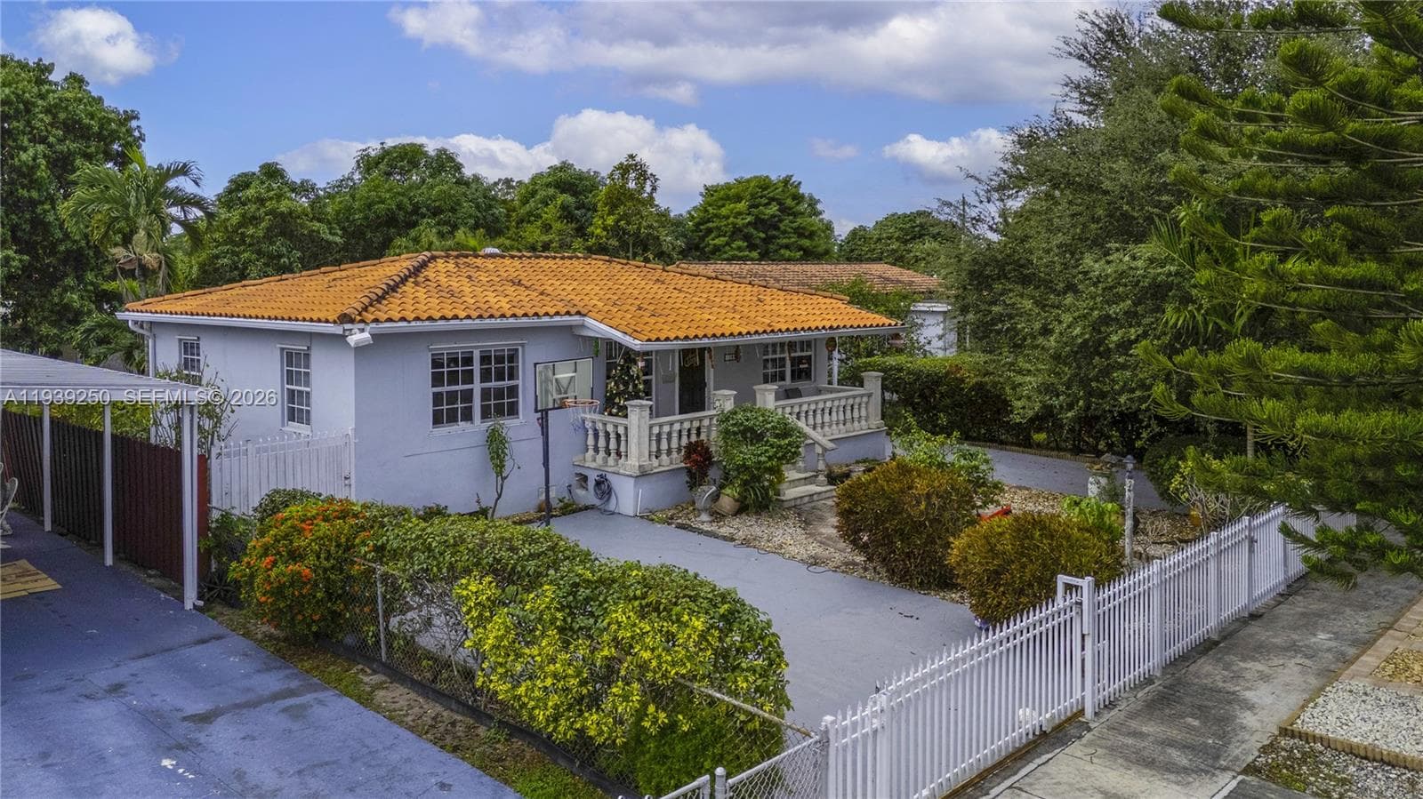 116 E 59, Hialeah FL 33013 — 11