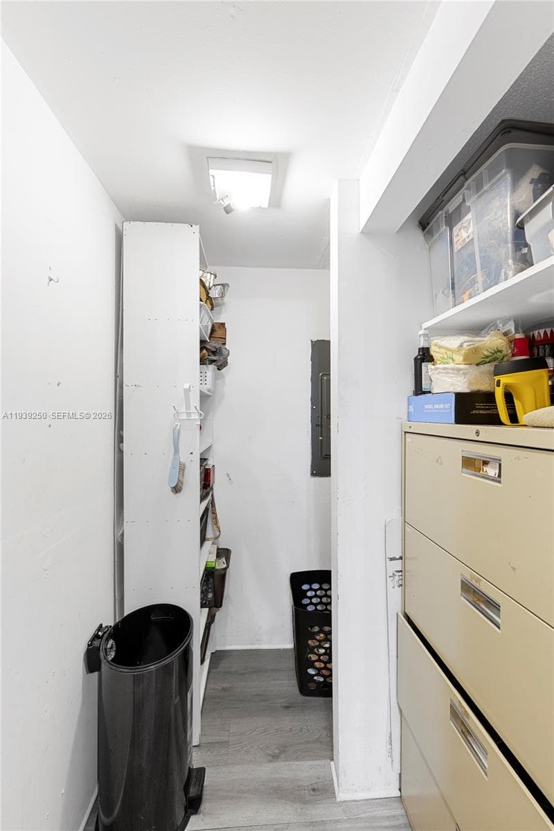 116 E 59, Hialeah FL 33013 — 39