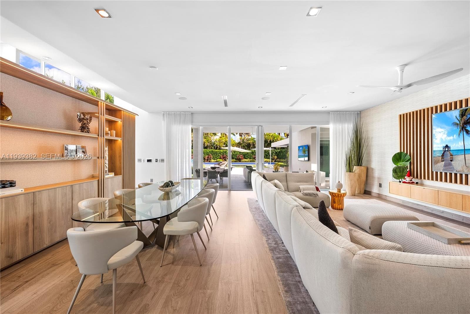 7218 SW 102nd St, Pinecrest FL 33156 — 10