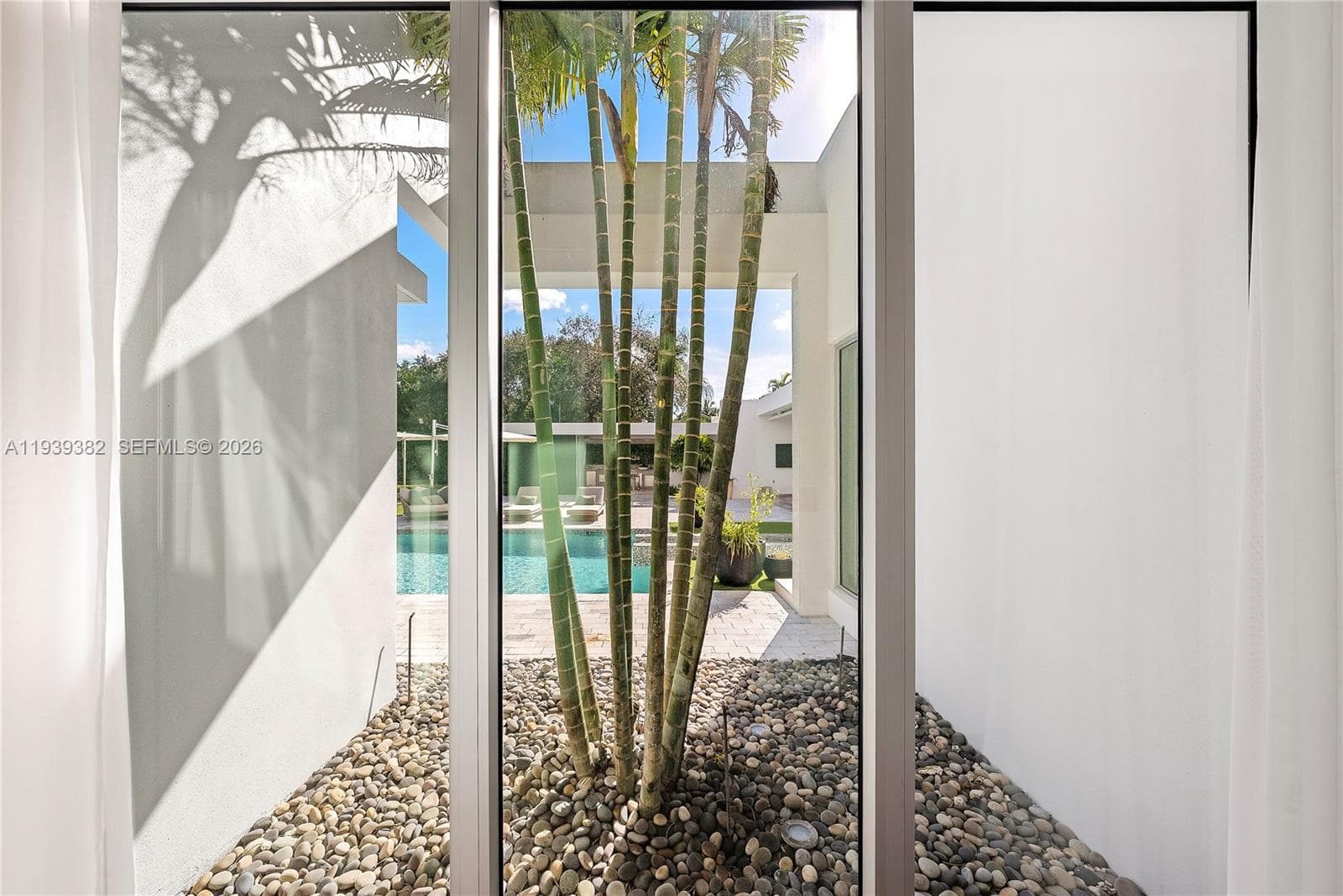 7218 SW 102nd St, Pinecrest FL 33156 — 37