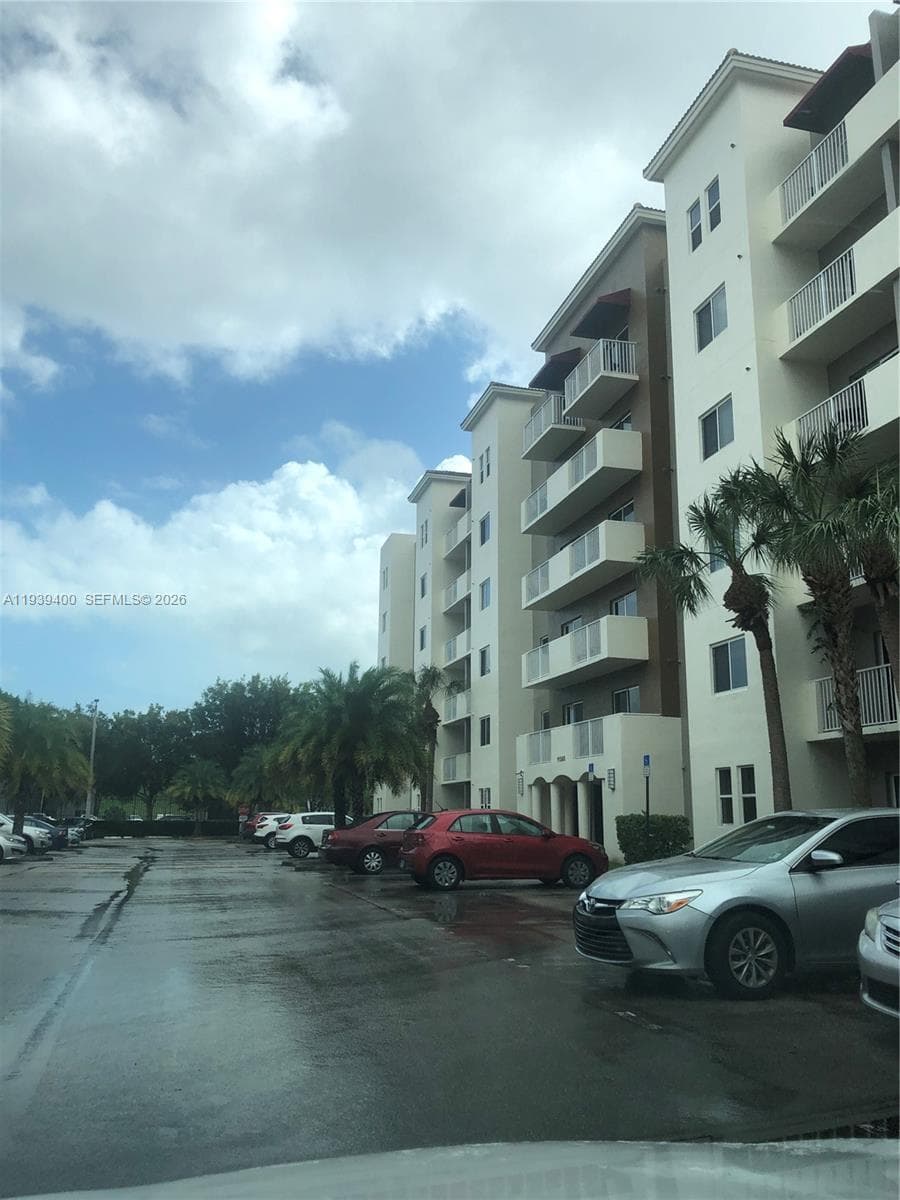 11060 SW 196th St # 601, Cutler Bay FL 33157 — 11