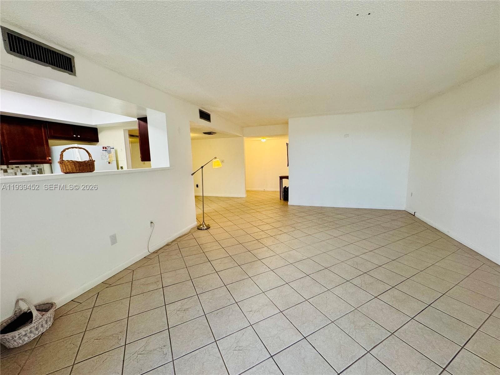 18021 Biscayne Blvd # 304, Aventura FL 33160 — 23