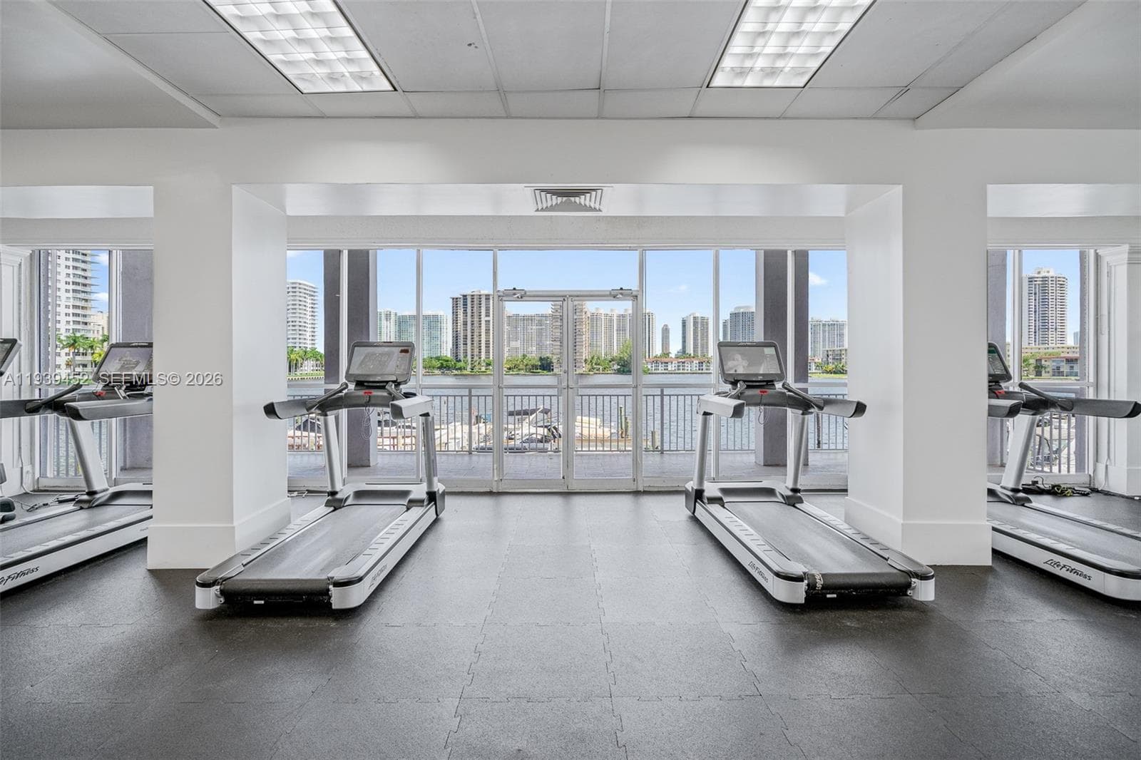 18021 Biscayne Blvd # 304, Aventura FL 33160 — 2