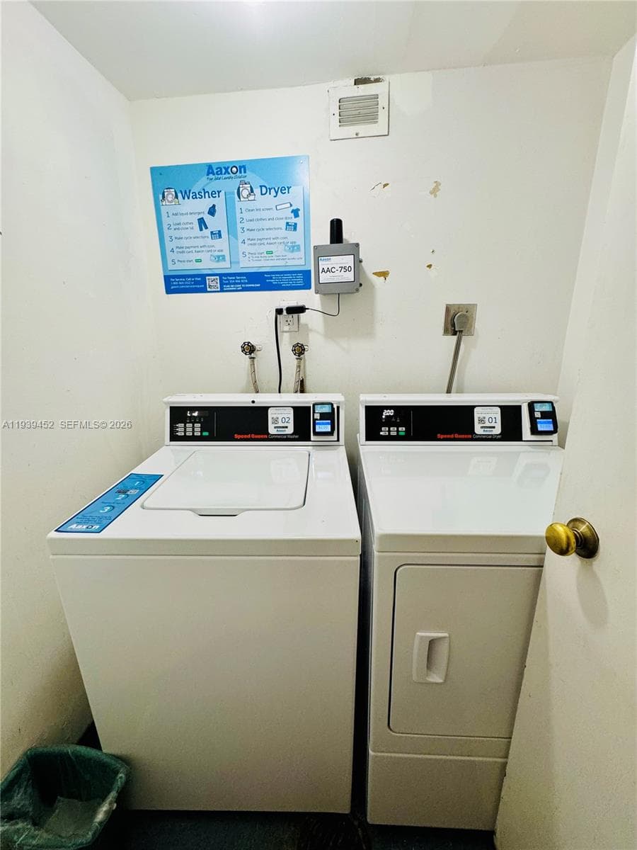 18021 Biscayne Blvd # 304, Aventura FL 33160 — 42